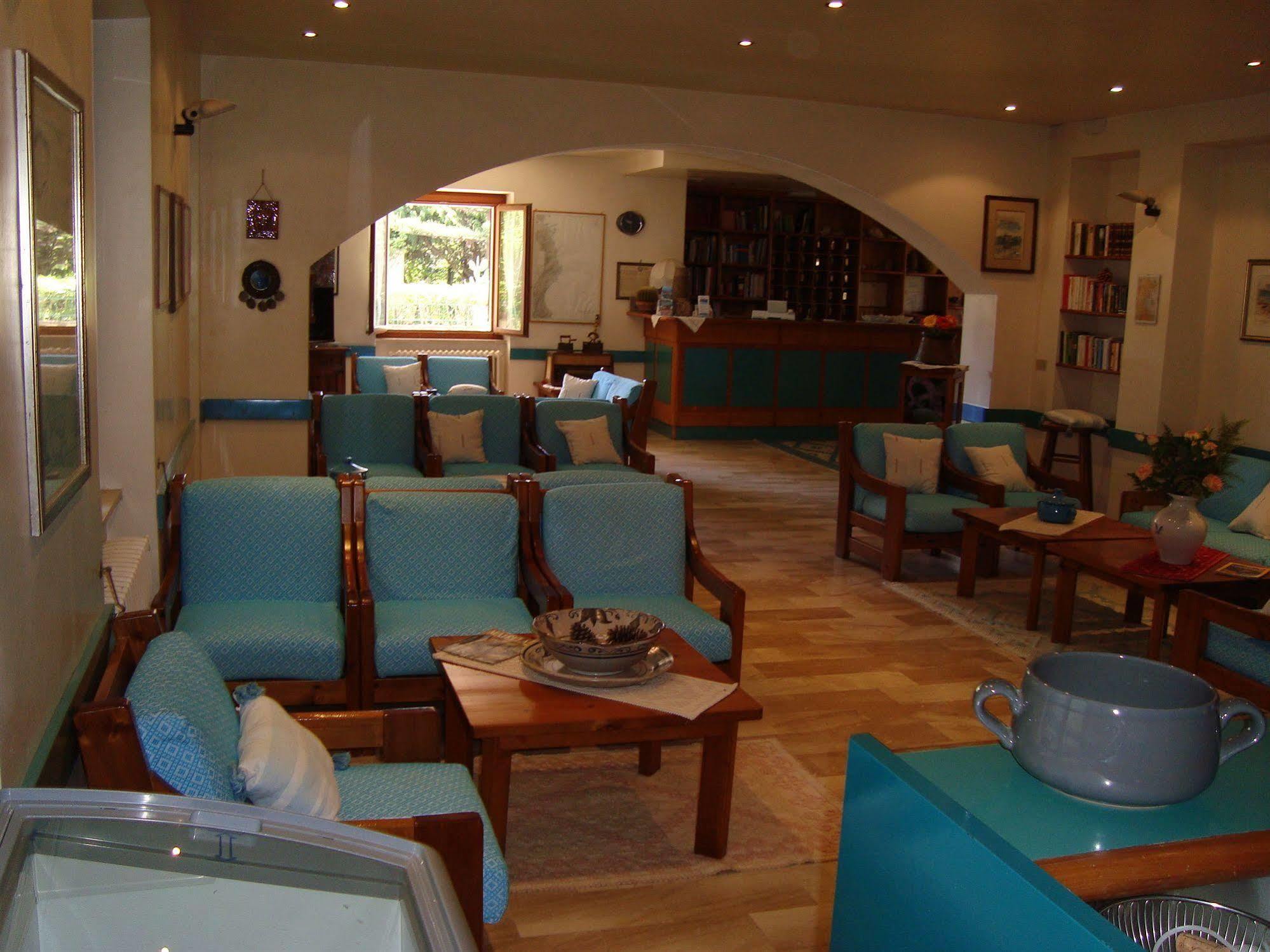 Hotel Sandalyon San Teodoro  Esterno foto