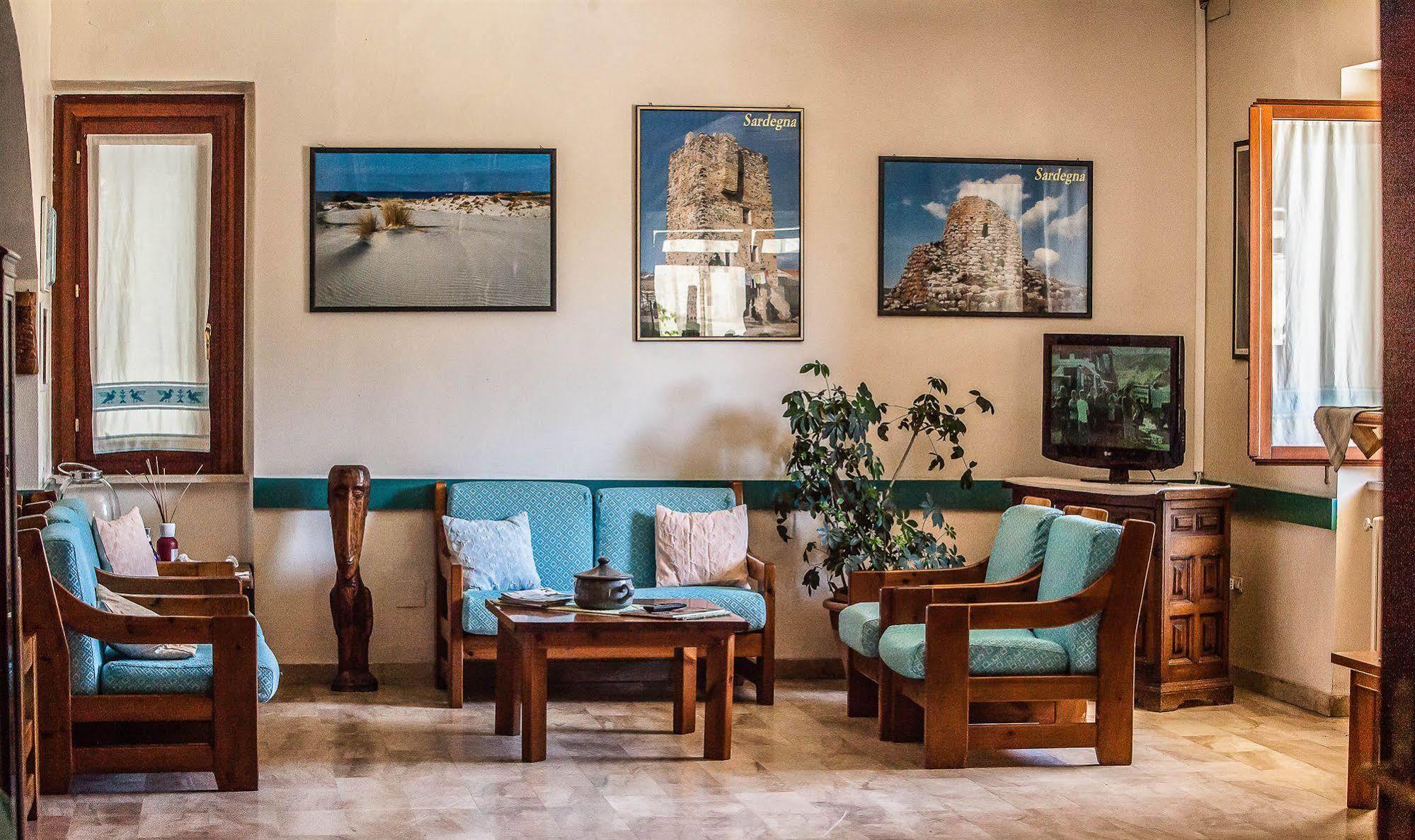Hotel Sandalyon San Teodoro  Esterno foto