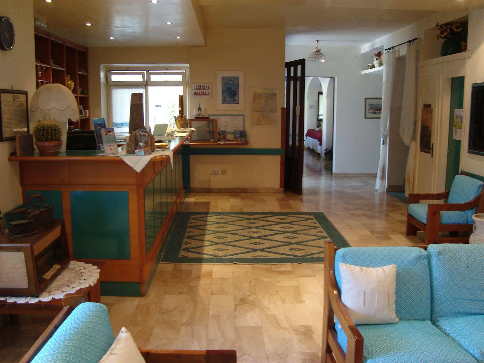 Hotel Sandalyon San Teodoro  Esterno foto