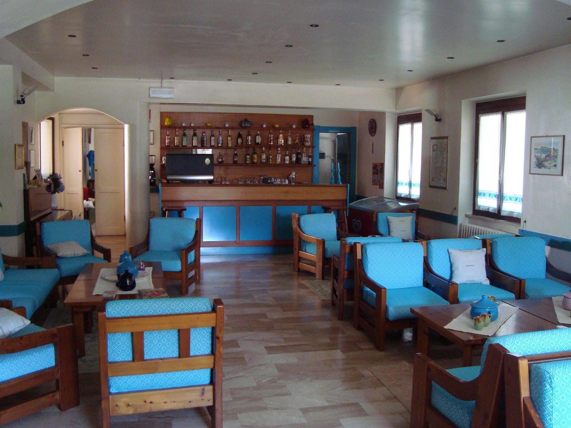 Hotel Sandalyon San Teodoro  Esterno foto
